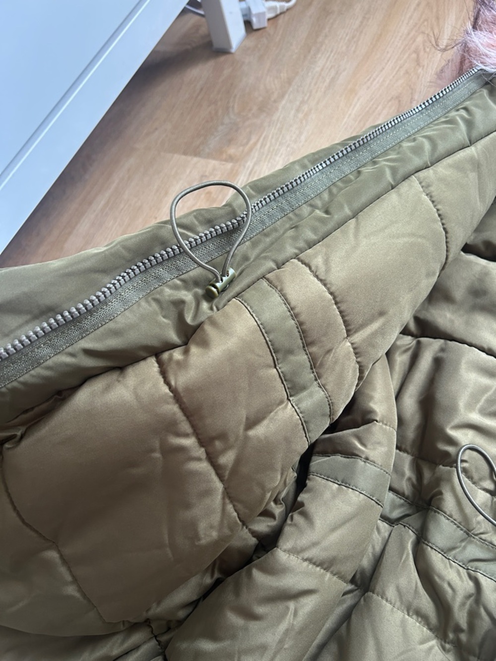 H&M Olive Green Puffer Parka with Pink Faux-Fur Hood - Picture 4 of 6